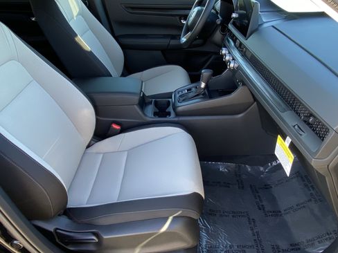 Used 2026 Honda CR-V EX image 10