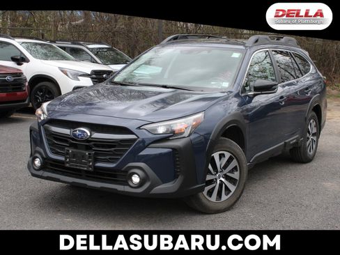 Used 2023 Subaru Outback Premium AWD/4WD image 1