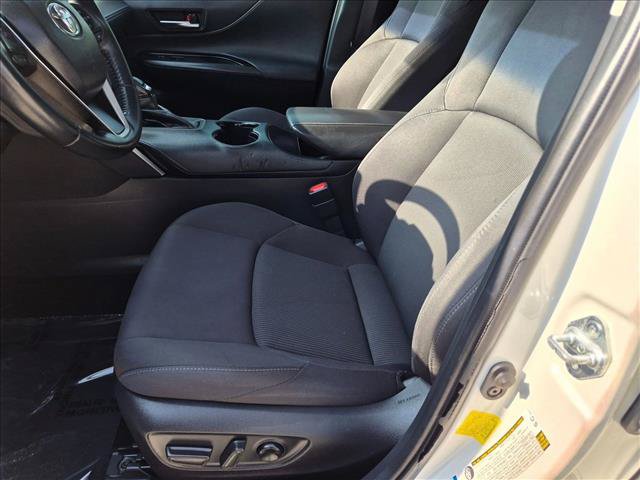 Used 2021 Toyota Venza LE AWD/4WD image 14