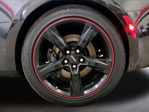 Used 2017 Chevrolet Camaro SS image 8