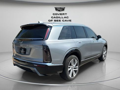 New 2026 Cadillac Vistiq Luxury image 9