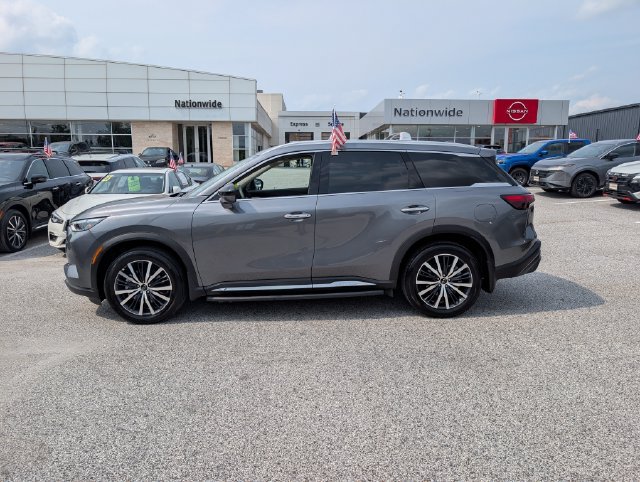 Used 2025 INFINITI QX60 Sensory AWD/4WD image 2