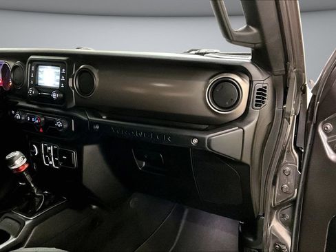 Used 2018 Jeep Wrangler Unlimited Sport S AWD/4WD image 27