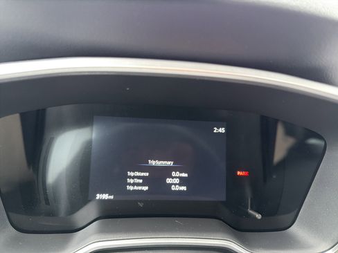 Used 2023 Toyota Corolla Cross XLE image 17