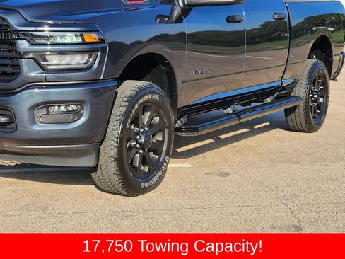 Used 2025 RAM 2500 Big Horn AWD/4WD image 12