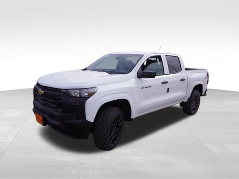 New 2025 Chevrolet Colorado W/T w/ WT Custom Package image 7