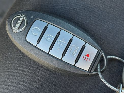 Used 2025 Nissan Altima 2.5 SV image 24