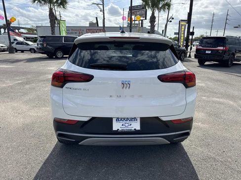 Used 2024 Buick Encore GX Preferred image 6