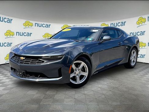 Used 2020 Chevrolet Camaro LT RWD image 3