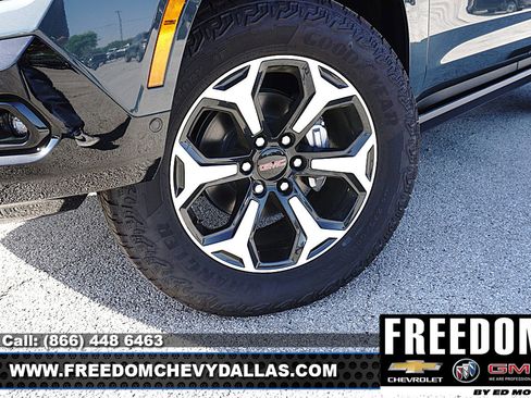 New 2026 GMC Yukon AT4 w/ AT4 Premium Plus Package image 9