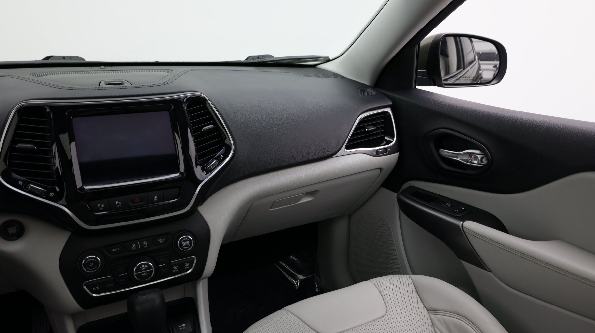 Used 2021 Jeep Cherokee Limited FWD image 31