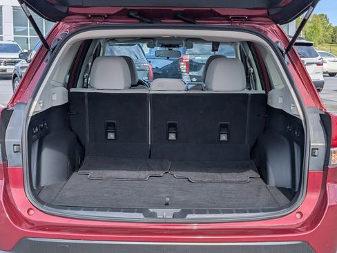 Used 2021 Subaru Forester Premium image 28