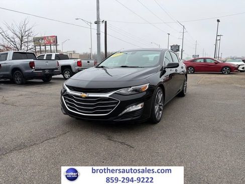 Used 2021 Chevrolet Malibu LT FWD image 1