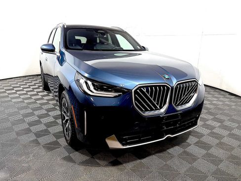 Used 2026 BMW X3 xDrive30i w/ Convenience Package AWD/4WD image 2