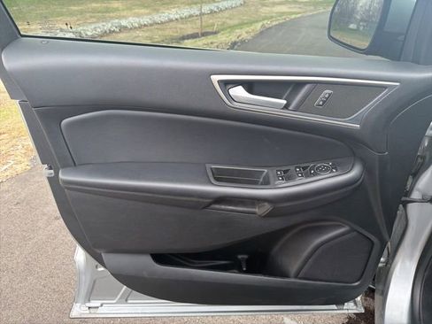 Used 2023 Ford Edge SEL image 20