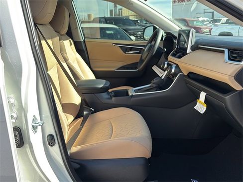 New 2025 Toyota RAV4 XLE image 11