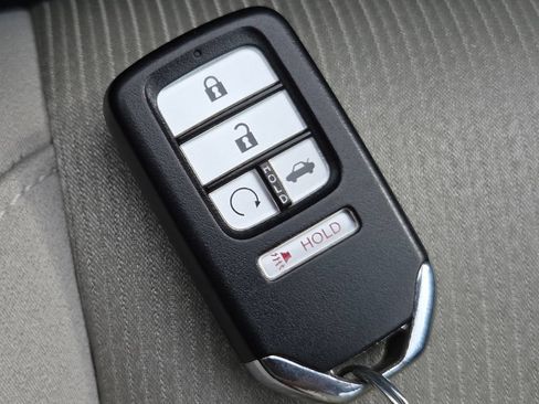Certified 2018 Honda Accord EX image 38