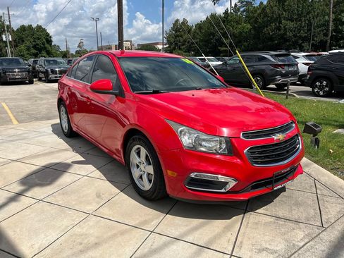 Used 2016 Chevrolet Cruze LT FWD image 3