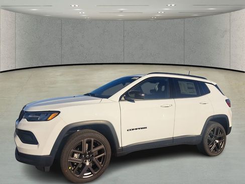 New 2026 Jeep Compass Latitude image 1
