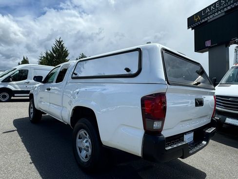 Used 2022 Toyota Tacoma SR RWD image 7