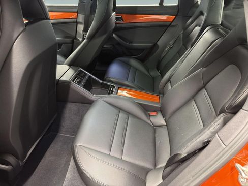 Certified 2022 Porsche Panamera image 23