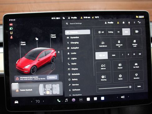 Used 2022 Tesla Model Y Performance image 25