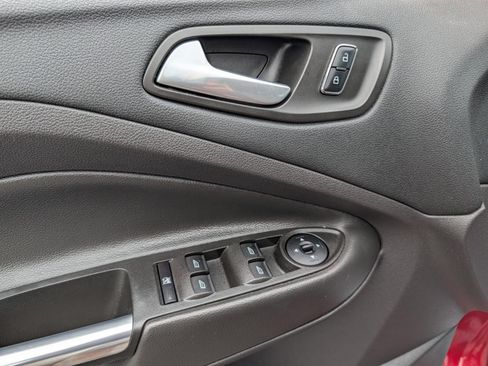 Used 2015 Ford Escape SE FWD image 23
