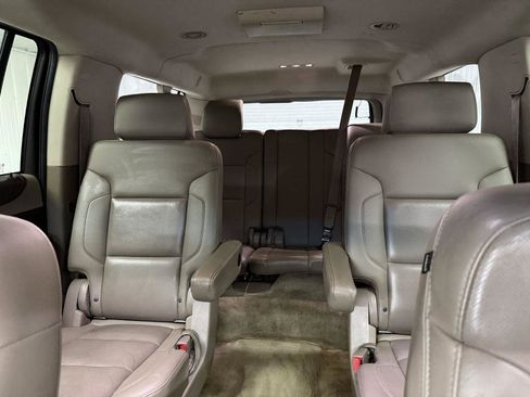 Used 2015 Chevrolet Suburban LTZ image 15