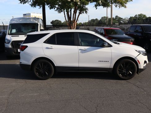 Used 2023 Chevrolet Equinox LS w/ LS Convenience Package FWD image 23
