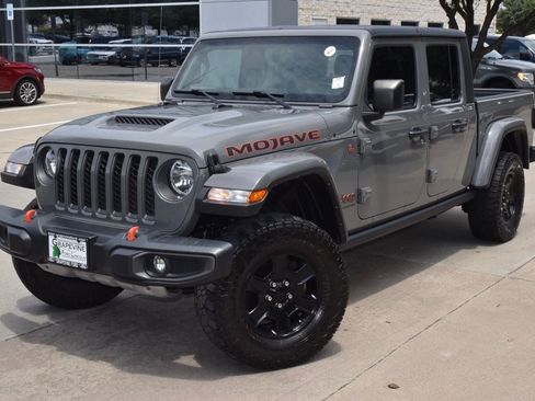 Used 2022 Jeep Gladiator Mojave w/ Cold Weather Group AWD/4WD image 39
