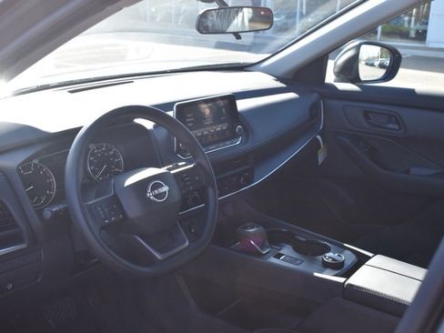 Certified 2025 Nissan Rogue S image 10