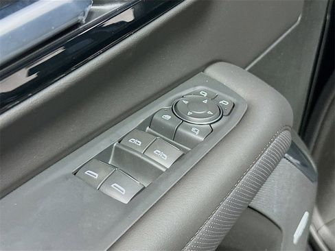 New 2025 Chevrolet Tahoe High Country image 19