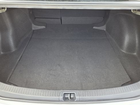 Used 2024 Toyota Corolla LE FWD image 27