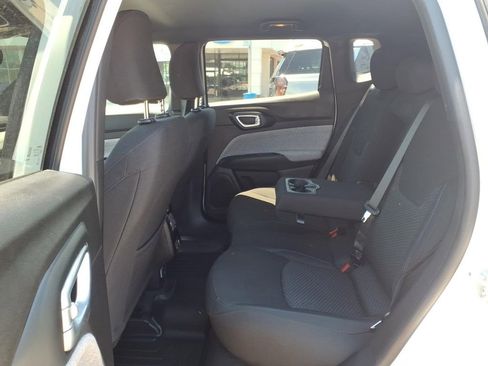 Used 2025 Jeep Compass Sport AWD/4WD image 5