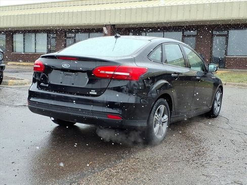 Used 2017 Ford Focus SE image 5