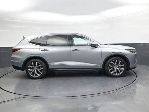 Used 2023 Acura MDX SH-AWD w/ Technology Package image 3