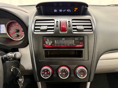 Used 2014 Subaru Forester 2.5i image 16