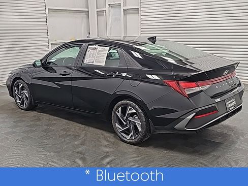 Used 2025 Hyundai Elantra Sport image 6