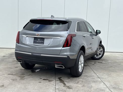 New 2025 Cadillac XT5 Luxury image 6