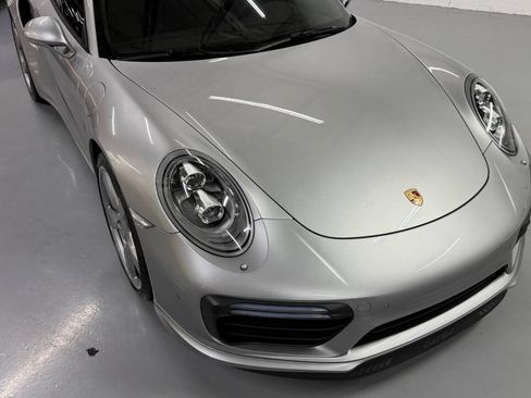 Used 2017 Porsche 911 4 Coupe AWD/4WD image 3