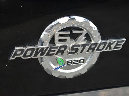 Used 2016 Ford F250 Lariat w/ Lariat Ultimate Package AWD/4WD image 45