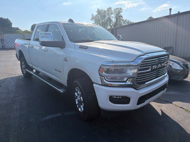 Used 2023 RAM 2500 Laramie AWD/4WD image 2