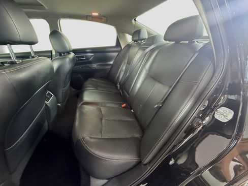 Used 2016 Nissan Altima 2.5 SL w/ Moonroof Package FWD image 25