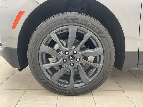 Certified 2023 Chevrolet Equinox RS w/ LPO, Floor Liner Package AWD/4WD image 7