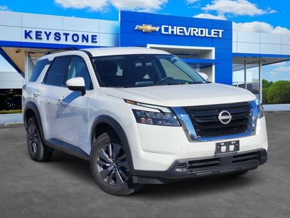 Used 2025 Nissan Pathfinder SV