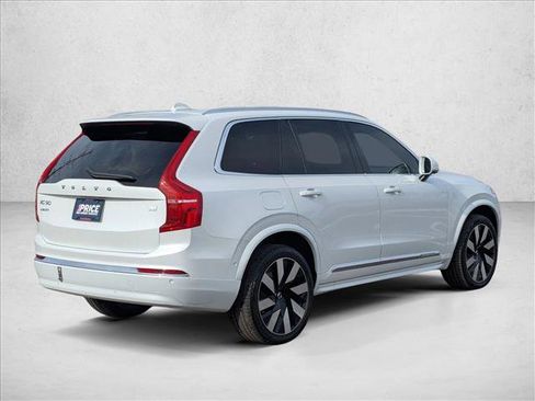 Used 2023 Volvo XC90 T8 Ultimate image 5