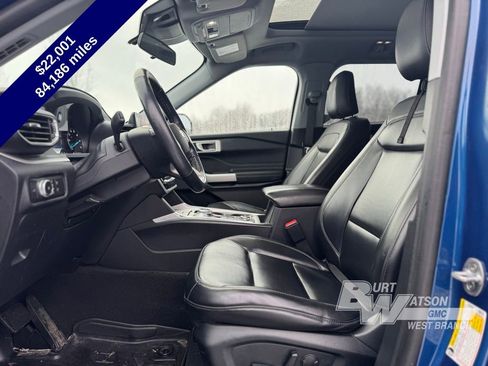 Used 2021 Ford Explorer XLT w/ Equipment Group 202A image 14