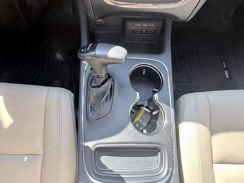 Used 2019 Dodge Durango GT AWD/4WD image 14