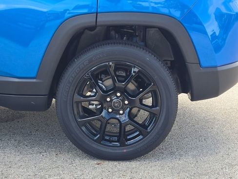 New 2026 Jeep Compass Latitude image 15