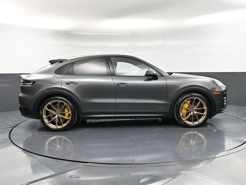 Certified 2024 Porsche Cayenne Turbo GT image 9